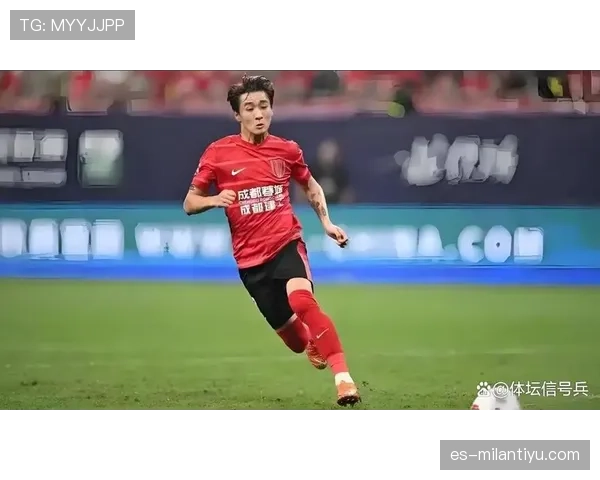 看到韦世豪这身随便一件都比我整个月工资夸张,我要笑出声 看到韦世豪这身随便一件都比我整个月工资夸张,我要笑出声
