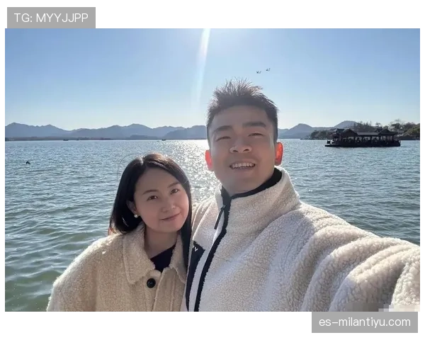 郑思维这组私服照，把我的工资单当成笑话